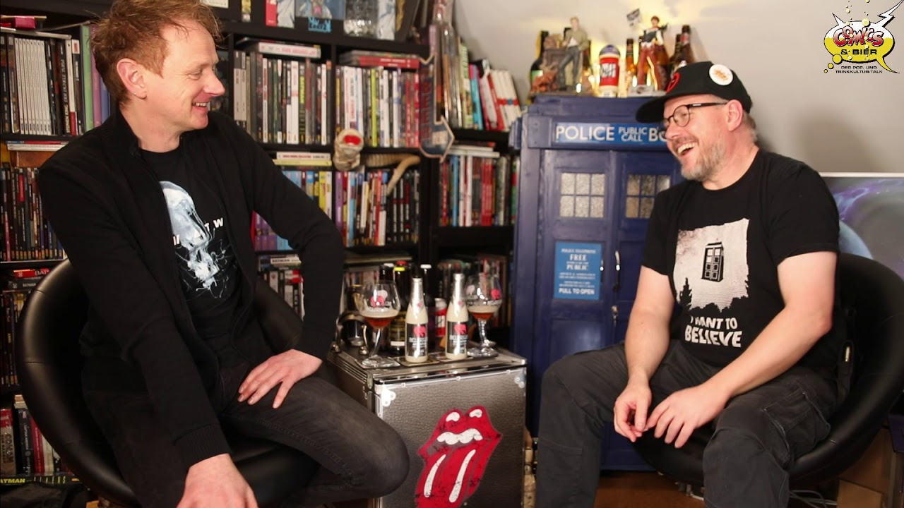 Du betrachtest gerade COMICS & BIER – DOPPELBOOK 29: Deliriöses Palaver um ALIENS, BATMAN, WW84, GIGER und rosa Elefanten